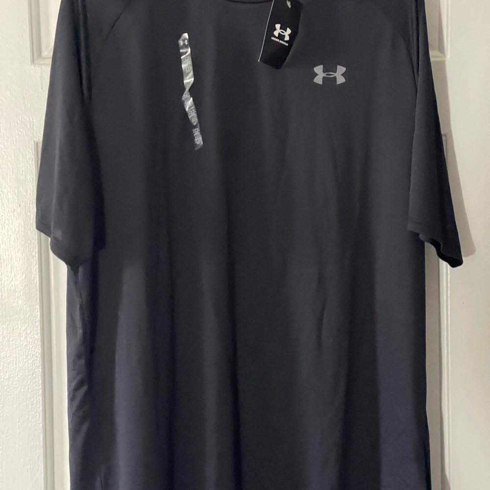 Under Armour Men's Black Shirt XXL/TTL NEW !